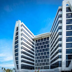 Wyndham Manta Sail Plaza Hotel And Convention Center